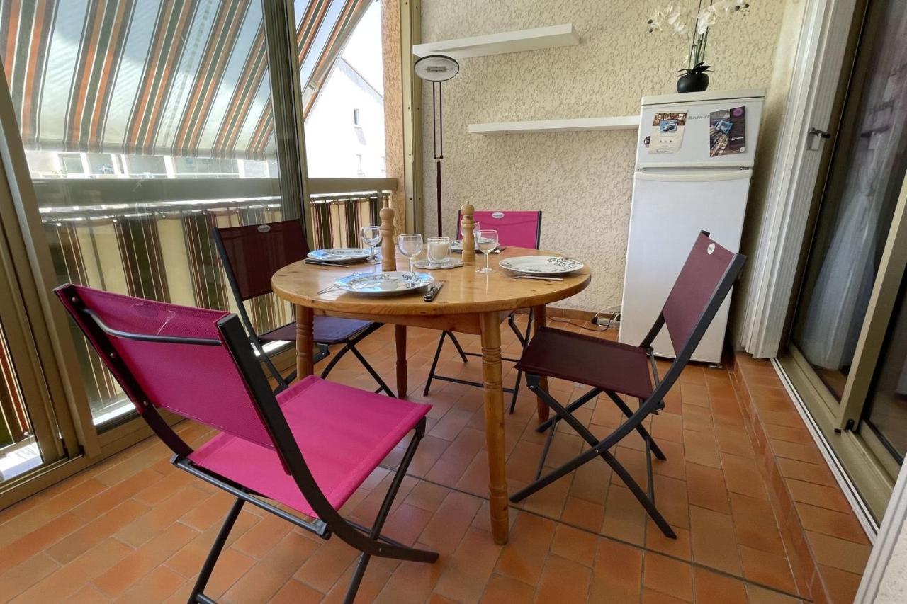 T2 With Balcony Close To The Sea Sainte-Maxime Luaran gambar